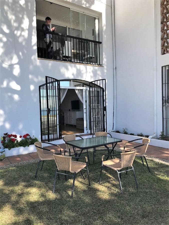 Dona Lola Micaela - Fully Equiped 1 Bedroom Ground Floor Beach Front Apartment With Direct Access To The Beach Of Calahonda - Costa Del Sol - Cs155 Sitio de Calahonda Ngoại thất bức ảnh