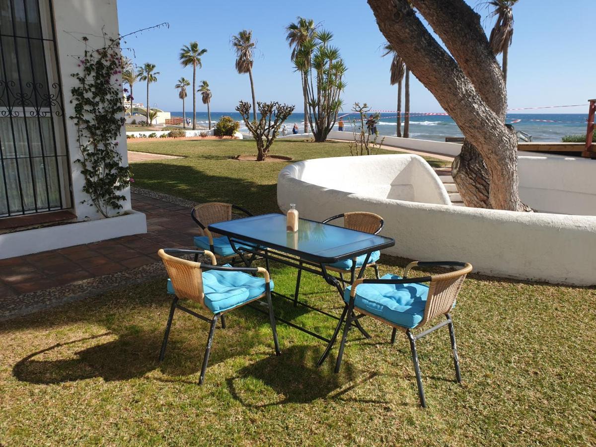 Dona Lola Micaela - Fully Equiped 1 Bedroom Ground Floor Beach Front Apartment With Direct Access To The Beach Of Calahonda - Costa Del Sol - Cs155 Sitio de Calahonda Ngoại thất bức ảnh